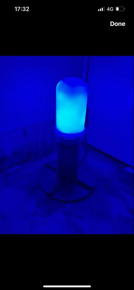 lamp with pulsating blue light - Image 2