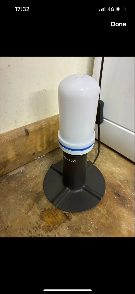 lamp with pulsating blue light - Image 4