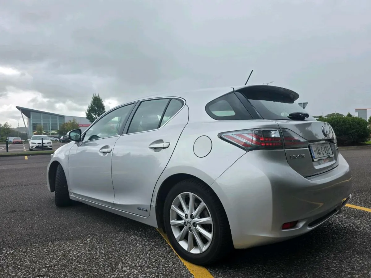 Lexus ct200h hybrid Automatic - Image 4