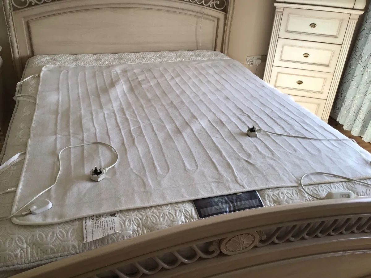 Electric Blanket - Image 1