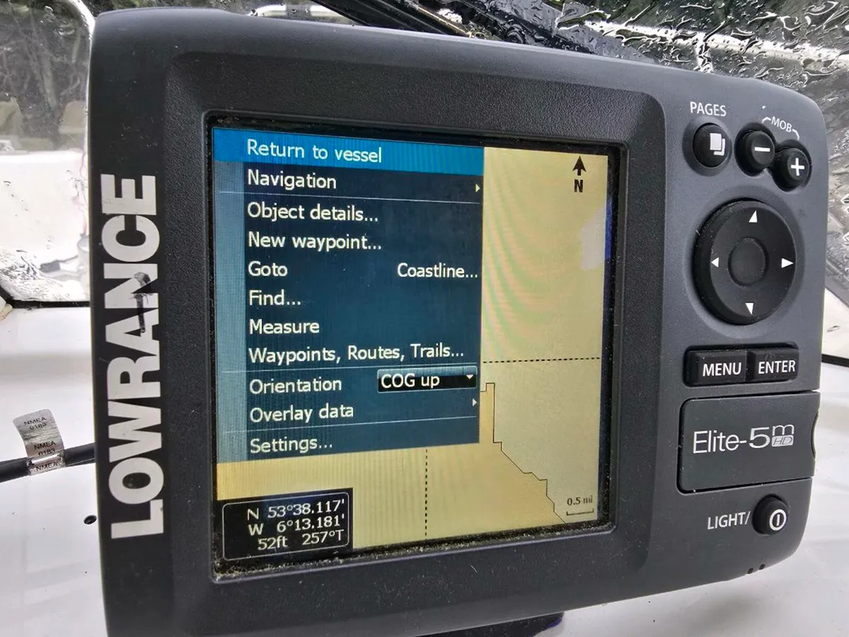 Lowrance Elite-5m HD Boat 5” GPS Chartplottert wit - Image 3