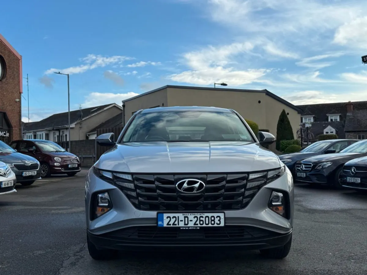 Hyundai Tucson 1.6d Comfort Plus 5DR  fsh - Image 2