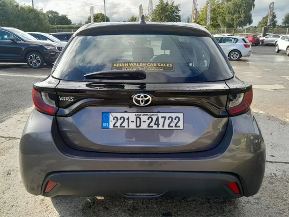 Toyota Yaris 1.0 Luna 4DR - Image 3