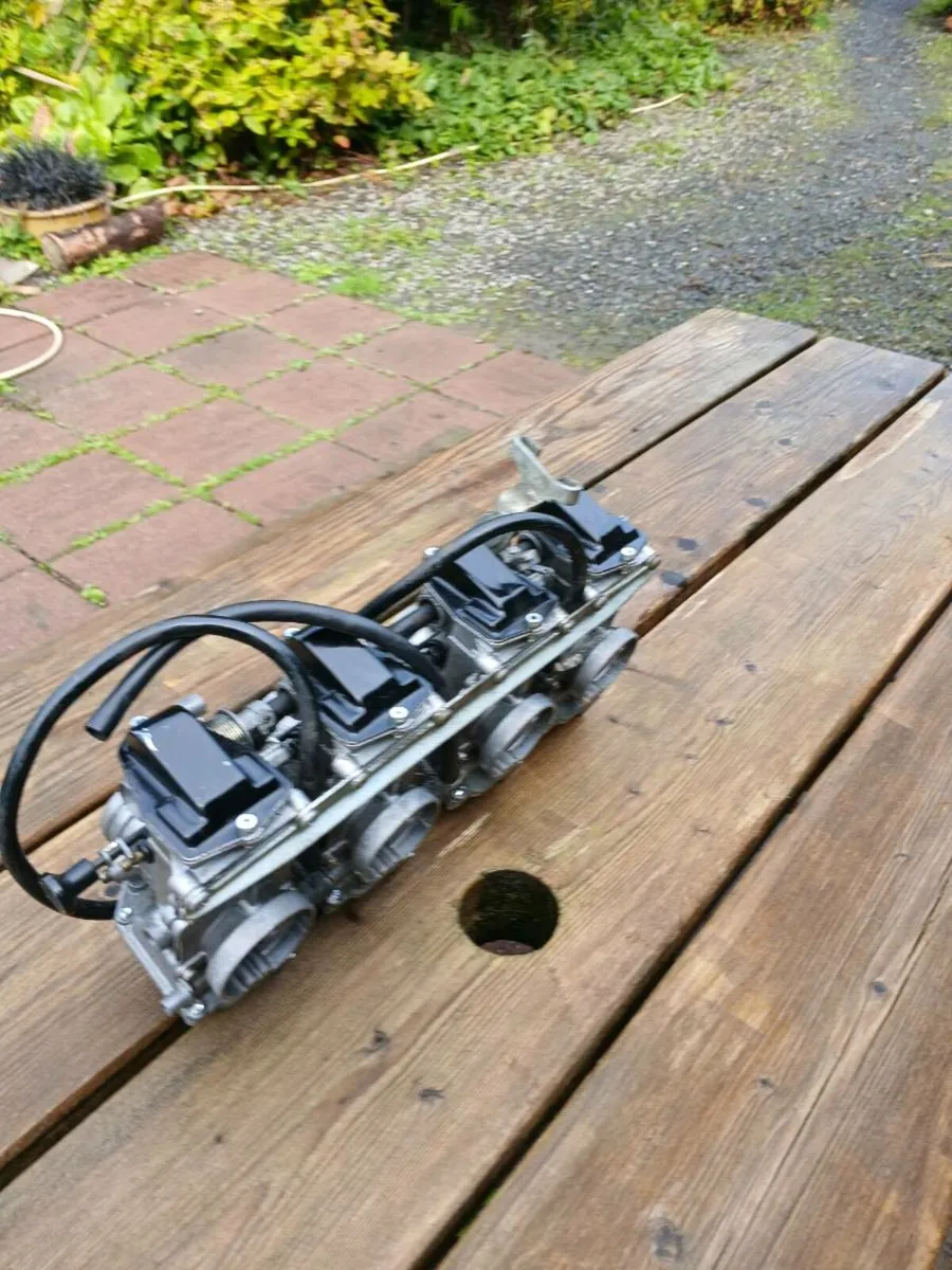 Suzuki GSXR 750/1100 Flat slide  Carbs - Image 2
