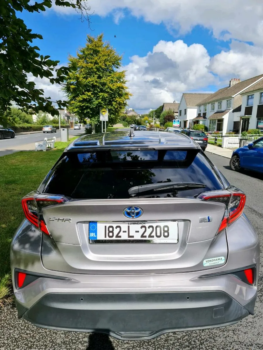 Toyota CHR 2018 Hybrid - Image 2