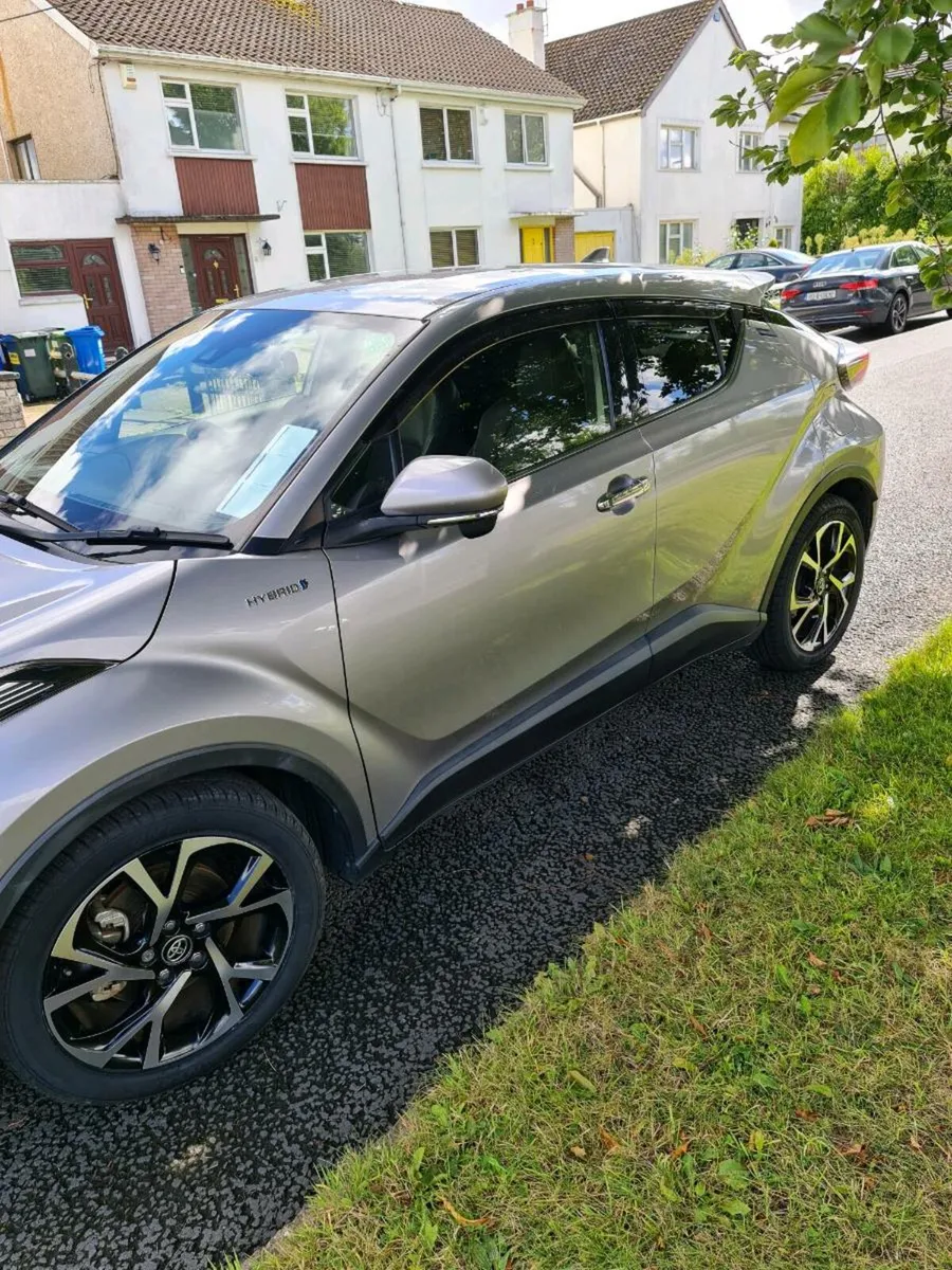 Toyota CHR 2018 Hybrid - Image 3