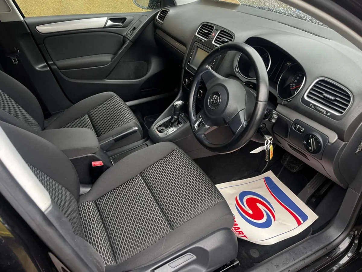 Volkswagen Golf 1.2 PETROL AUTOMATIC - Image 4