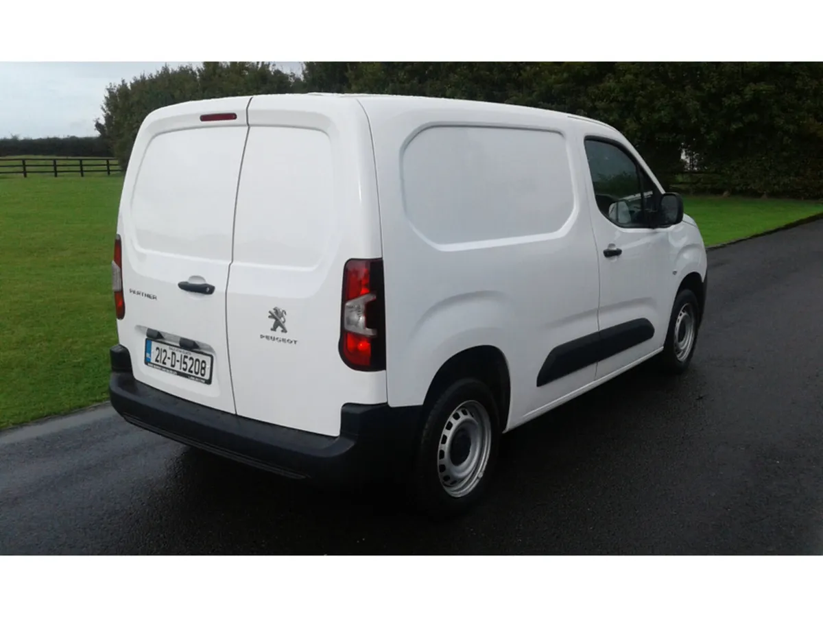 Peugeot Partner 1.5 BLUE HDI 75 PANELL PANELLED 6. - Image 3
