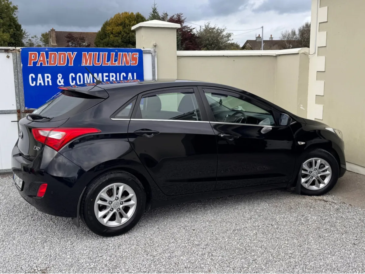 Hyundai i30 ONLY 47K NEW NCT TEST - Image 4