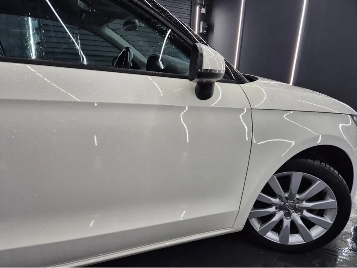 Audi A1 1.6 TDI SPORT 104BHP 3DR - Image 2