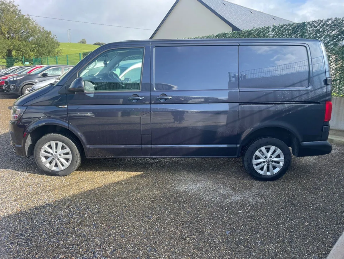 Volkswagen Transporter T28 HLN TDI B P/V HIGHLINE - Image 3