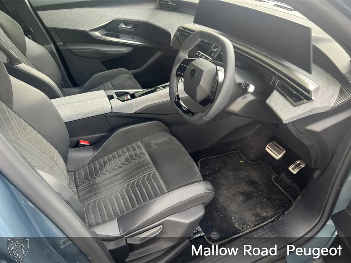 Peugeot 3008 GT 1.2 MHEV 136 E-DCT6 - Image 2
