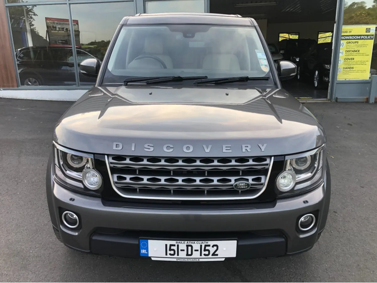 Land Rover Discovery 3.0 TDV6 5 SEAT CREW CAB XE - Image 2