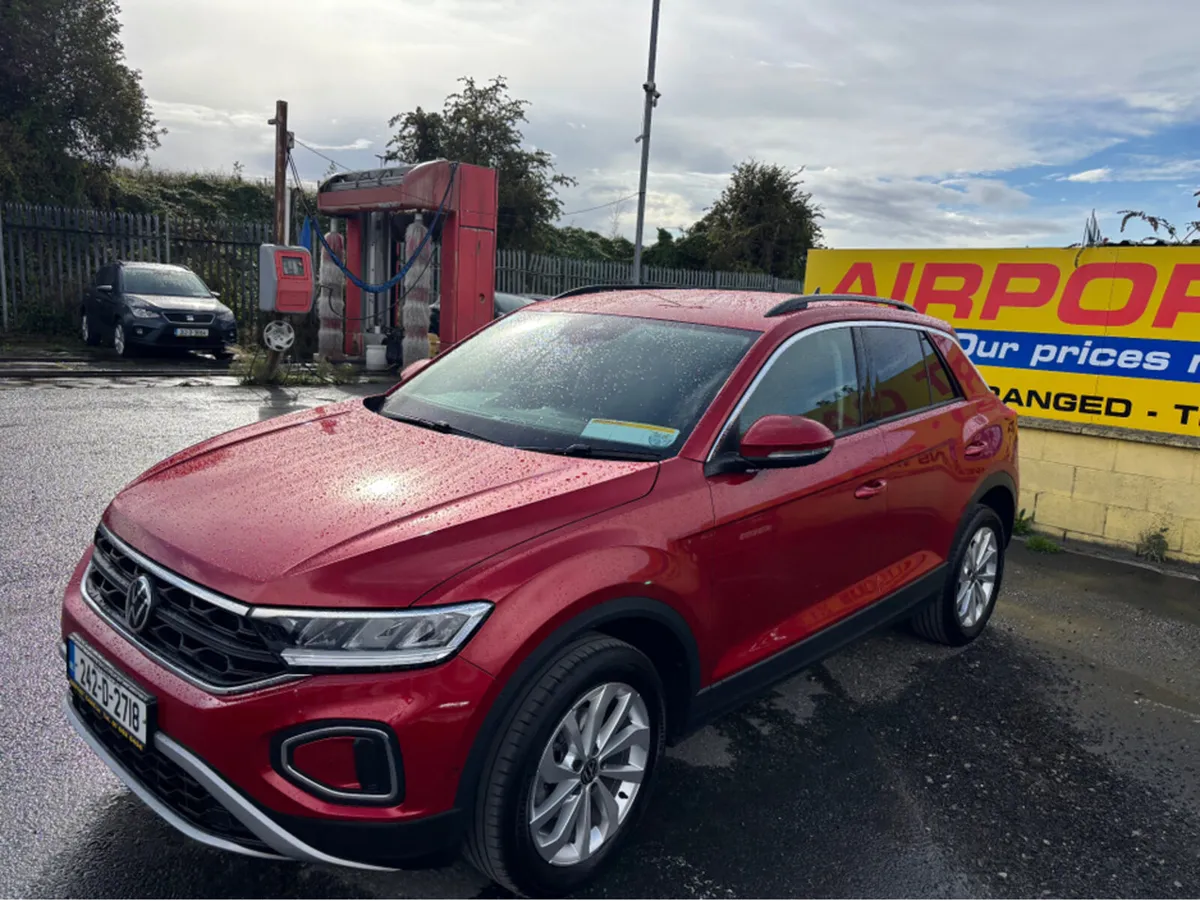 Volkswagen T-Roc LIF PLUS1.0TSI MANUAL 6SPEED FWD - Image 2