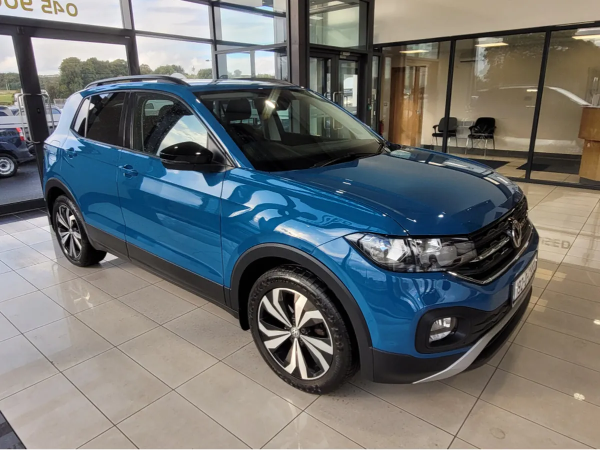Volkswagen T-Cross LIFE 1.0 TSI MANUAL 5SPEED 95BH - Image 1