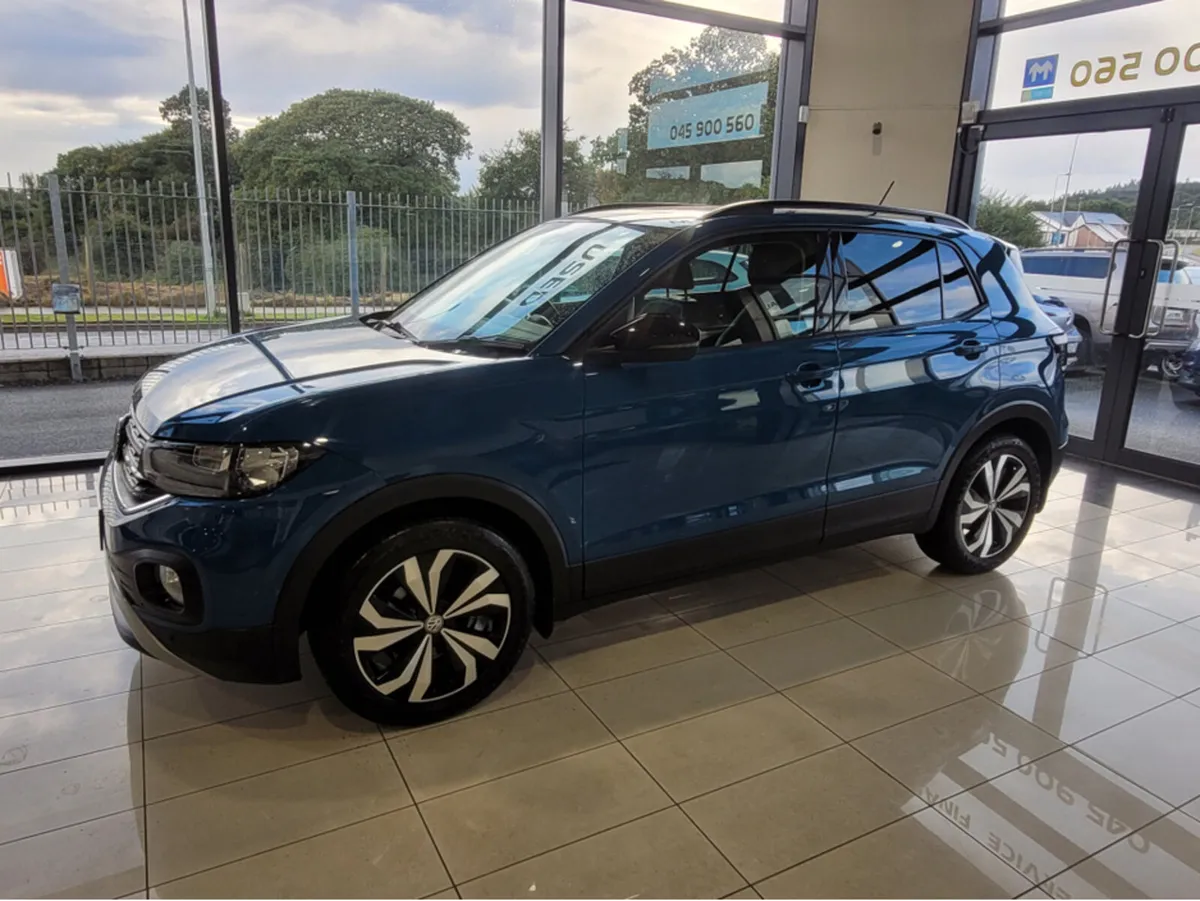 Volkswagen T-Cross LIFE 1.0 TSI MANUAL 5SPEED 95BH - Image 2
