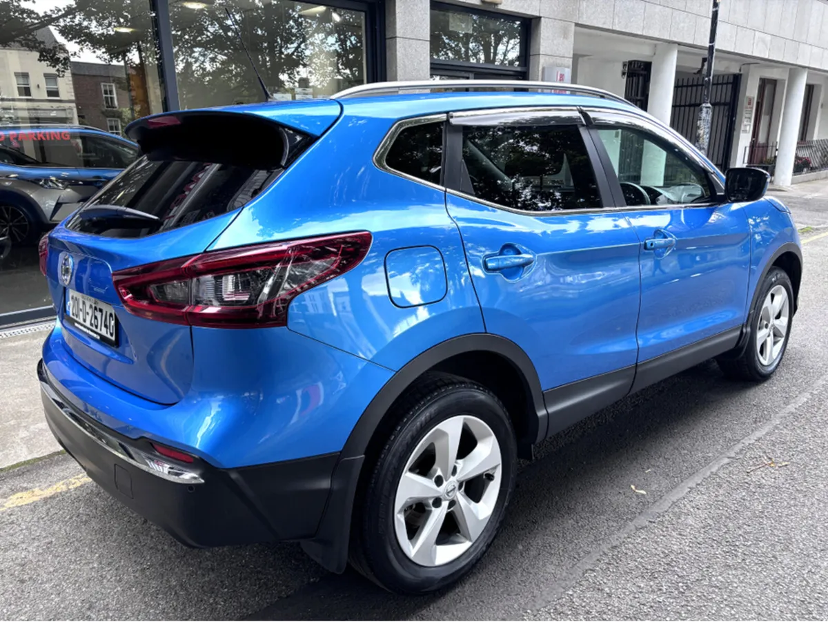 Nissan Qashqai 1.3 PET SE MY20 5DR - Image 2