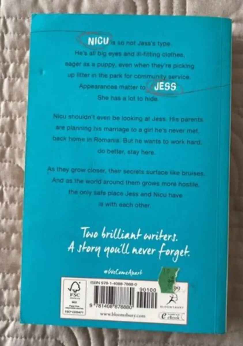 Book: Sarah Crossan Brian Conaghan- We Come Apart - Image 2