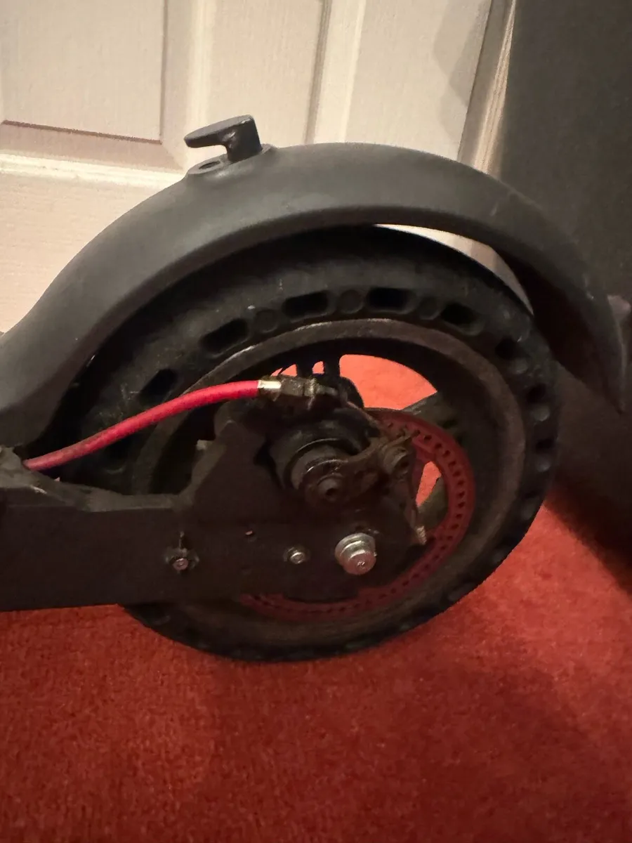 Electric scooter - Image 3