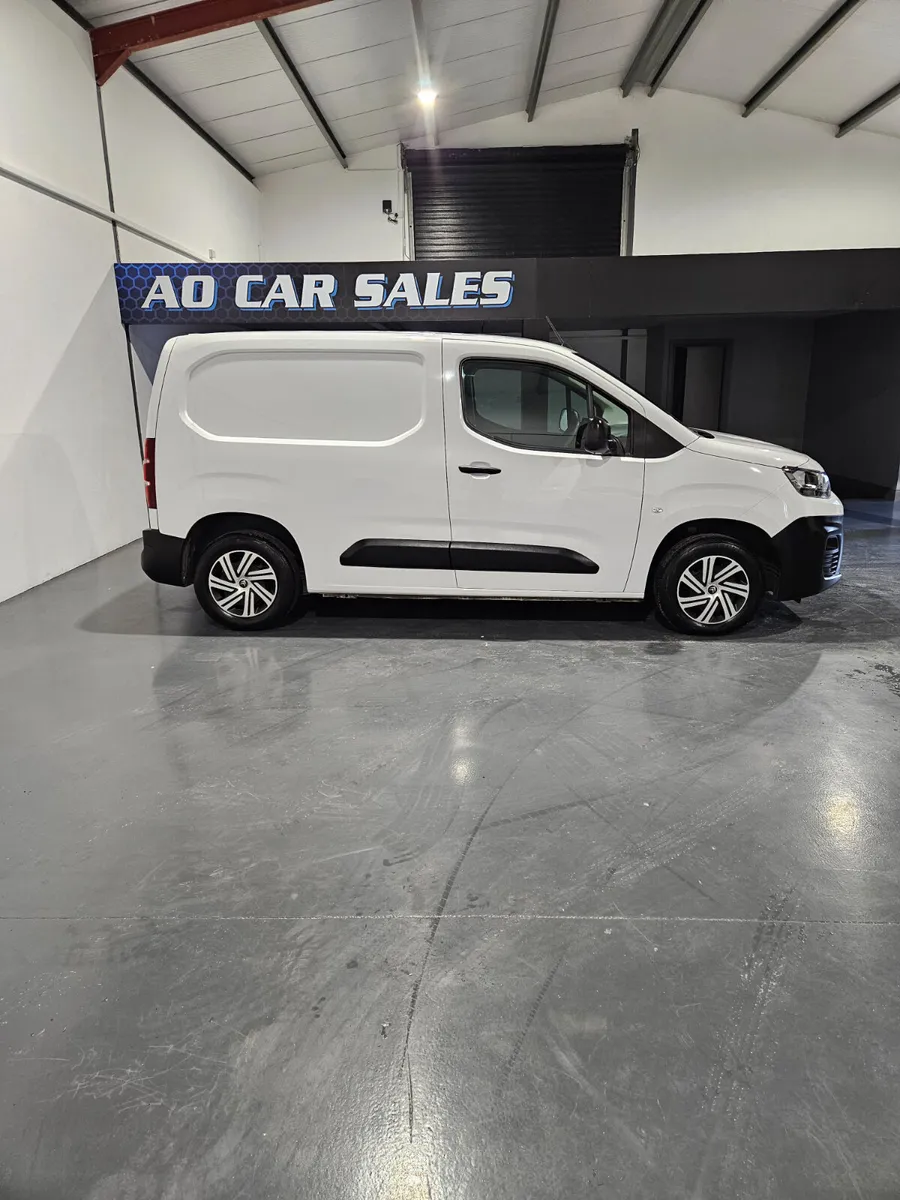 2023 citroen berlingo hdi - Image 2