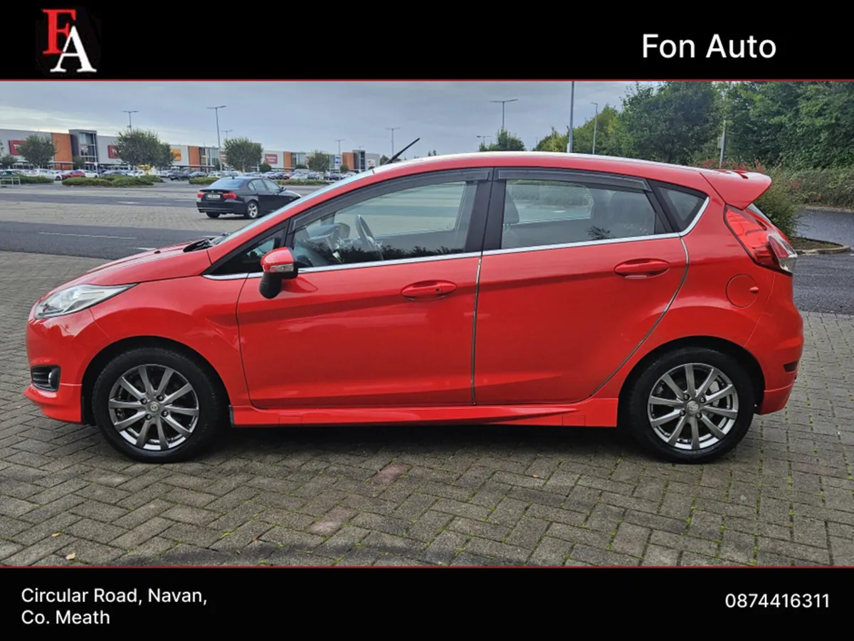Ford Fiesta 1.0 PETROL AUTOMATIC ST LINE MODEL * H - Image 4