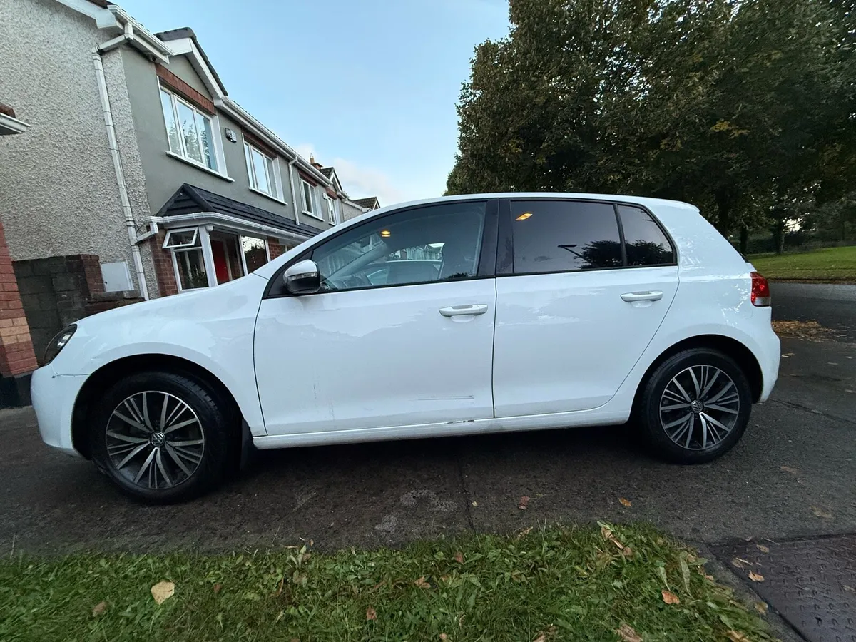 2011 Golf 1.2 Petrol - Image 3