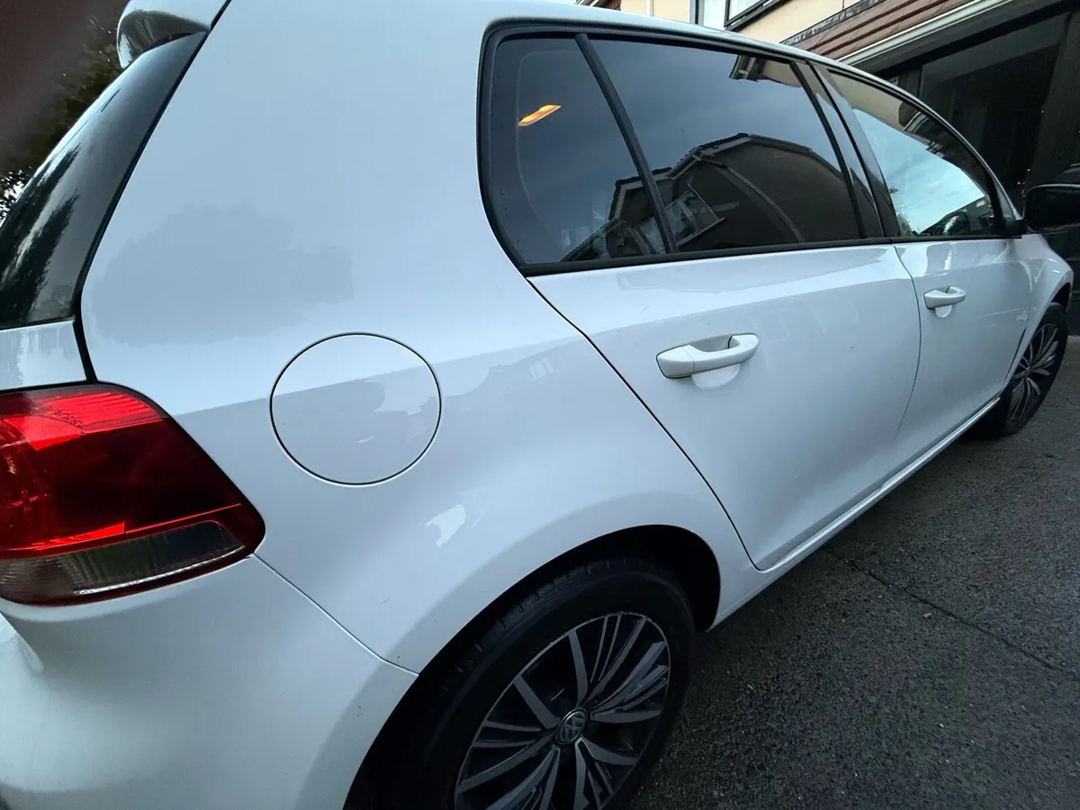 2011 Golf 1.2 Petrol - Image 4