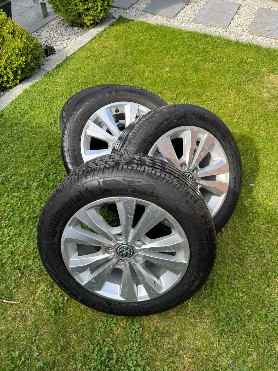 R16 Continental Tyres 205/55 CADDY GOLF , PASSAT - Image 1