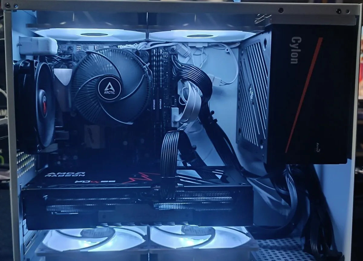 Alamengda White Mini I7 RX9060XT Gaming Pc - Image 3