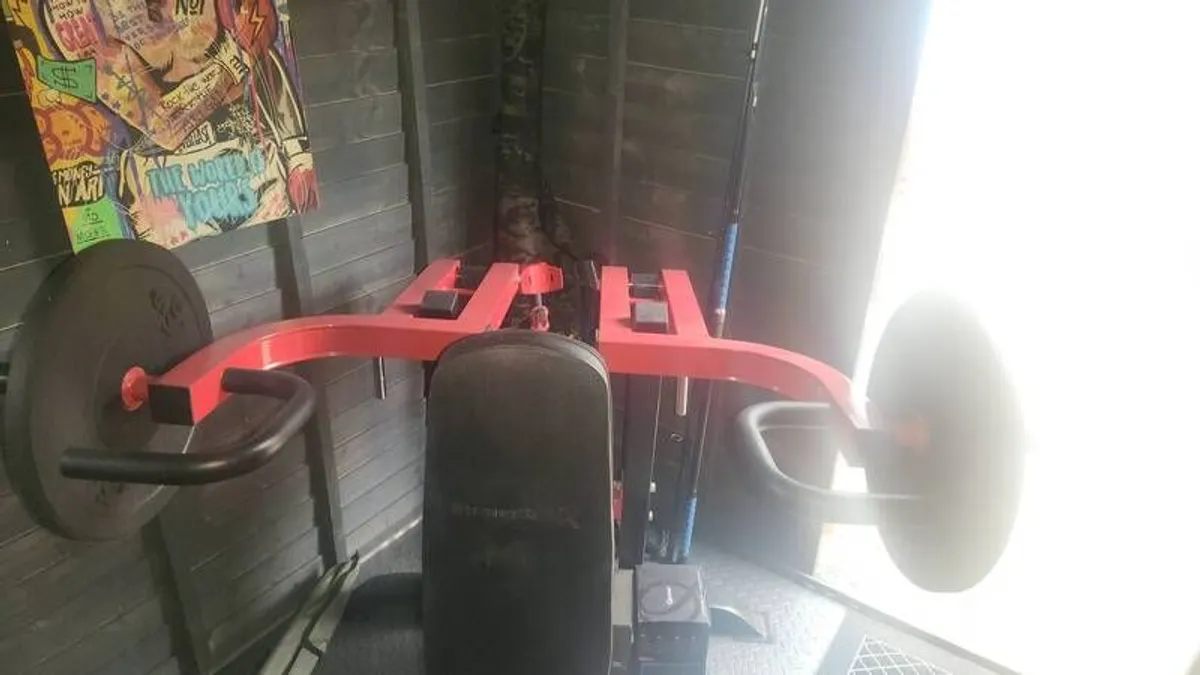 Adjustable chest shoulder press - Image 1