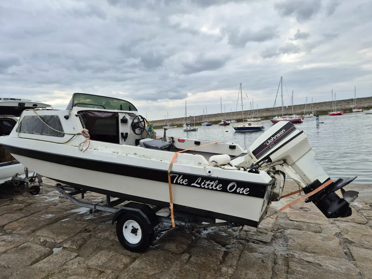 Fishing boat - Image 3