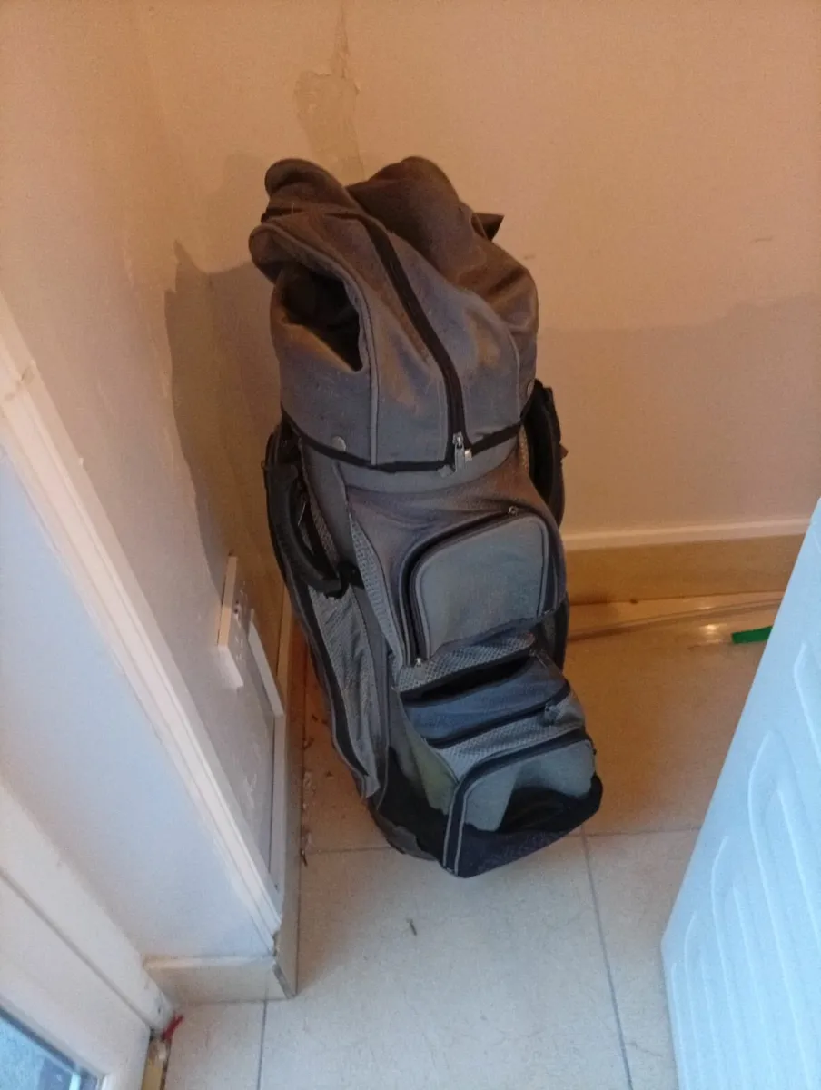 Golfing bag - Image 3