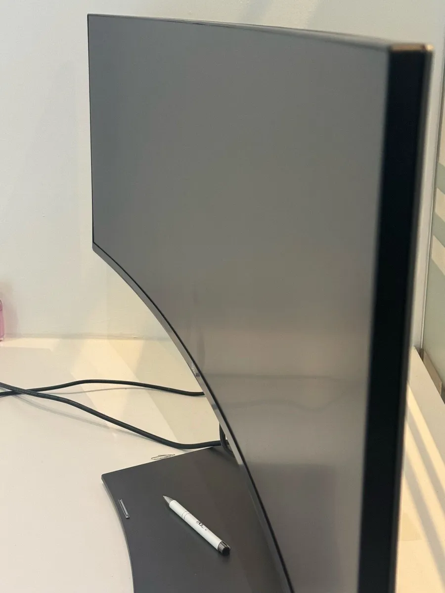 Dell UltraSharp U4919DW (49″) curved monitor - Image 2