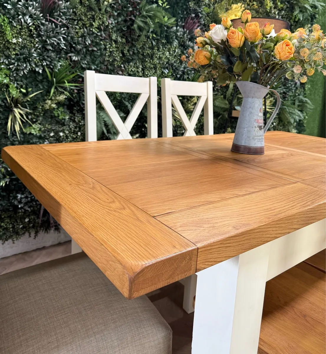 Extending oak kitchen table & 6 chairs/dining set - Image 4
