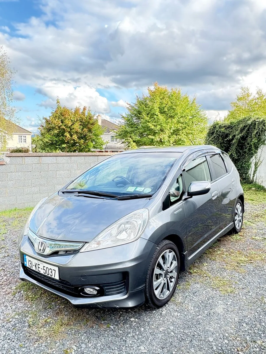Honda Fit / Jazz 1.5 Hybrid RS - Image 1