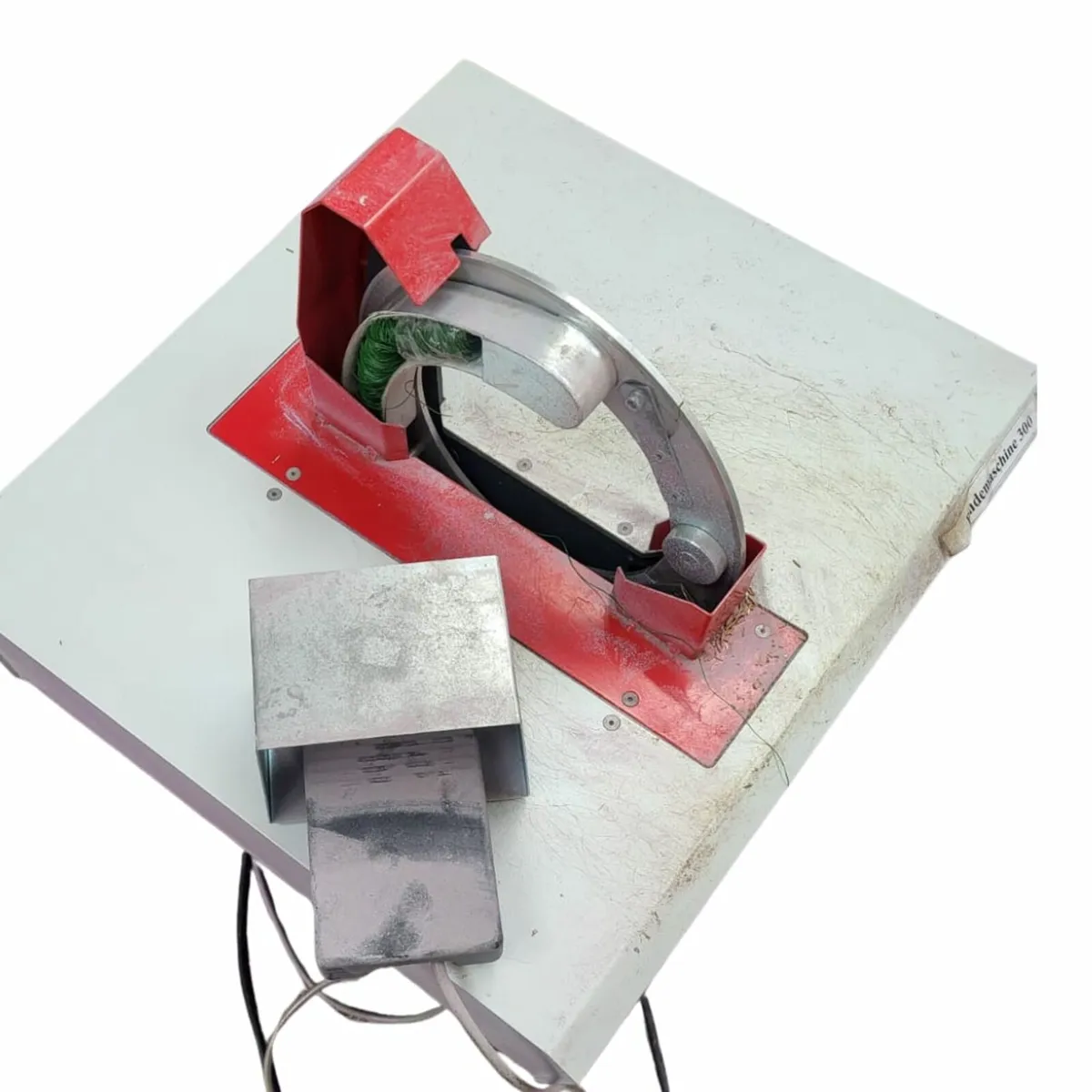 Electric Wreath Making Machine - Image 1