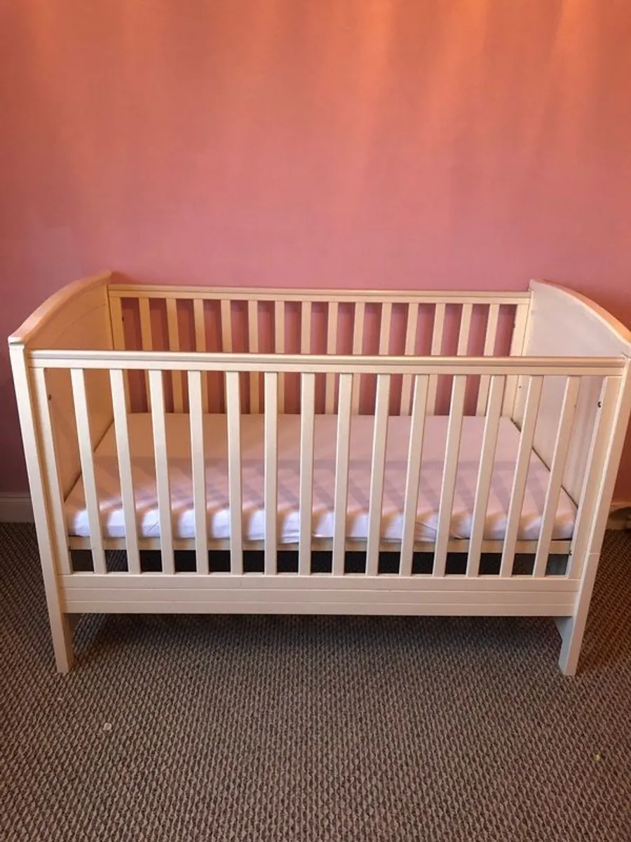 Baby Elegance Cot/bed - Image 4