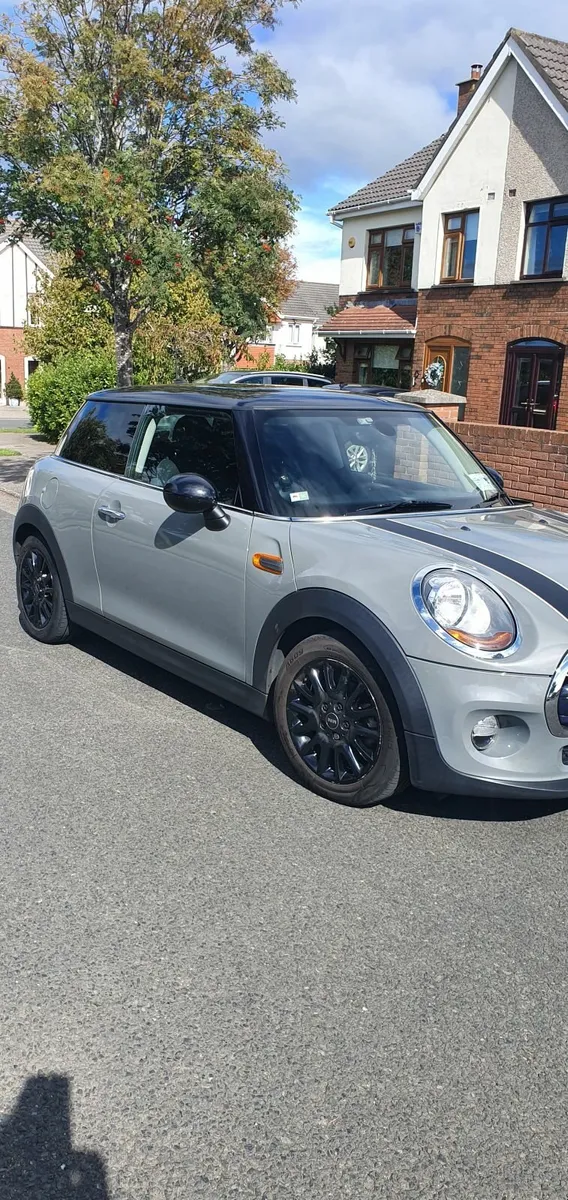 Mini Cooper 2017 - Image 1