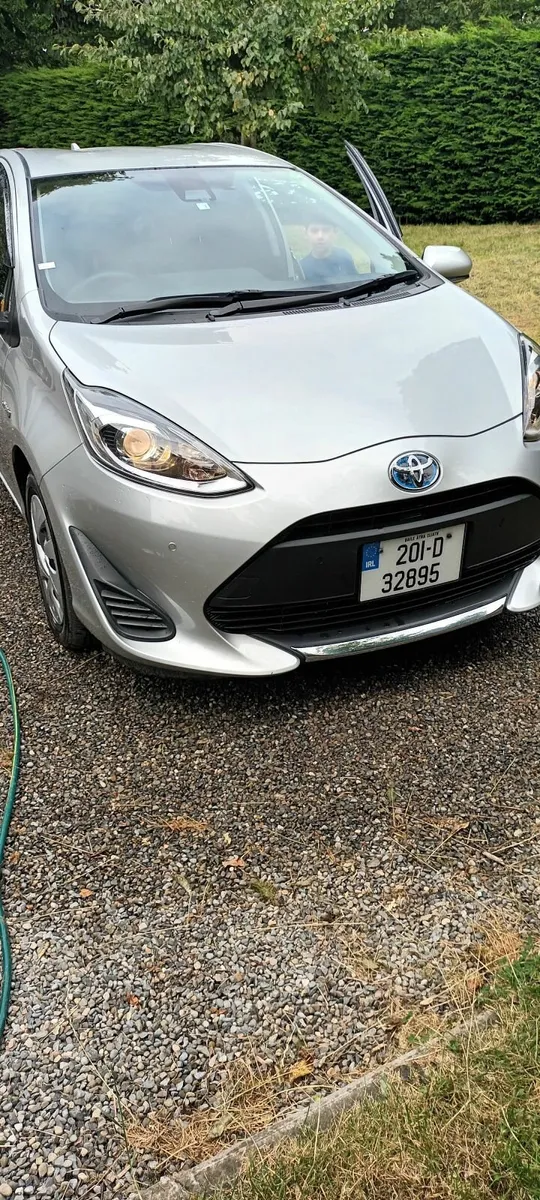 TOYOTA AQUA AUTOMATIC HYBRID 2020 - Image 2