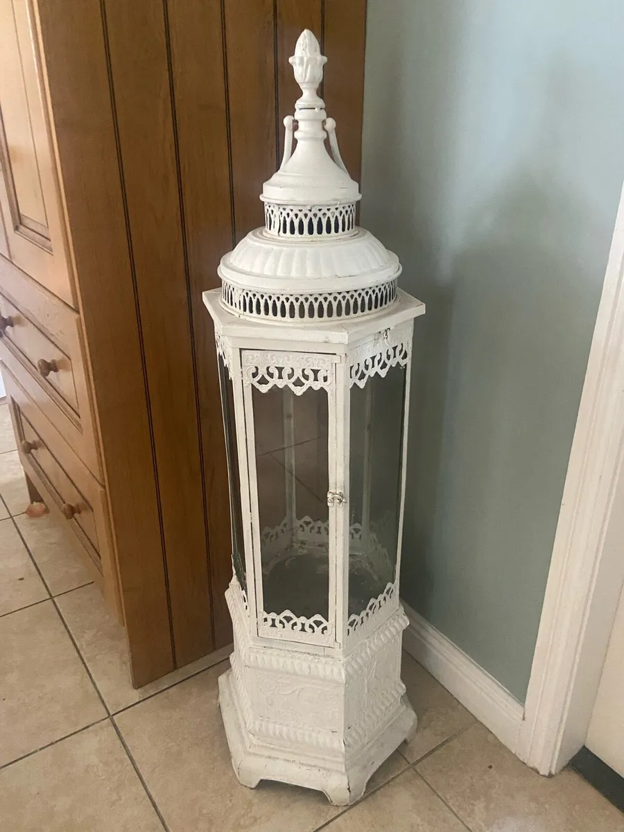 Tall lantern - Image 1