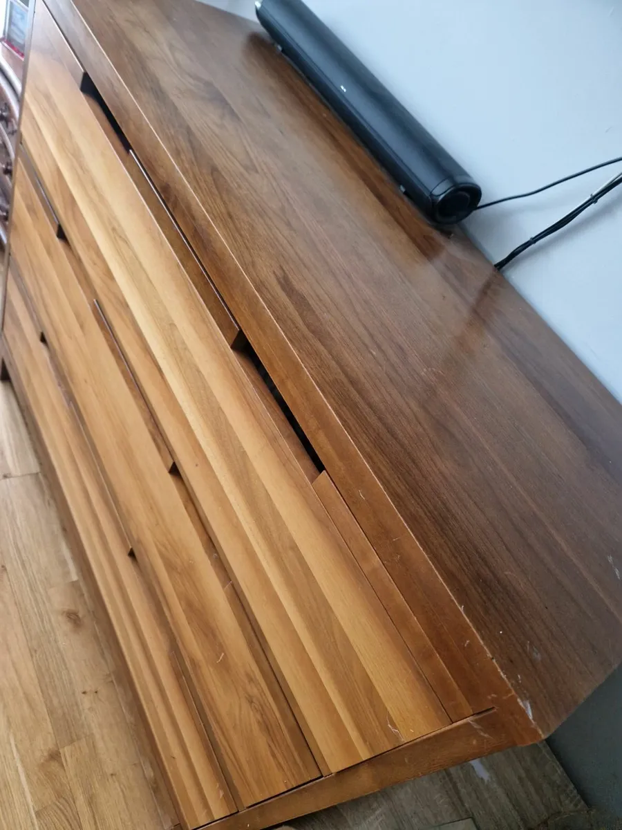 Chest of drawers - Image 1