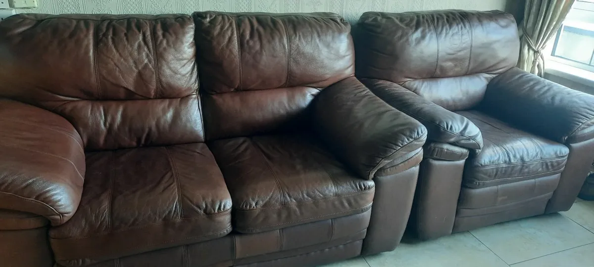 Leather suite - Image 3