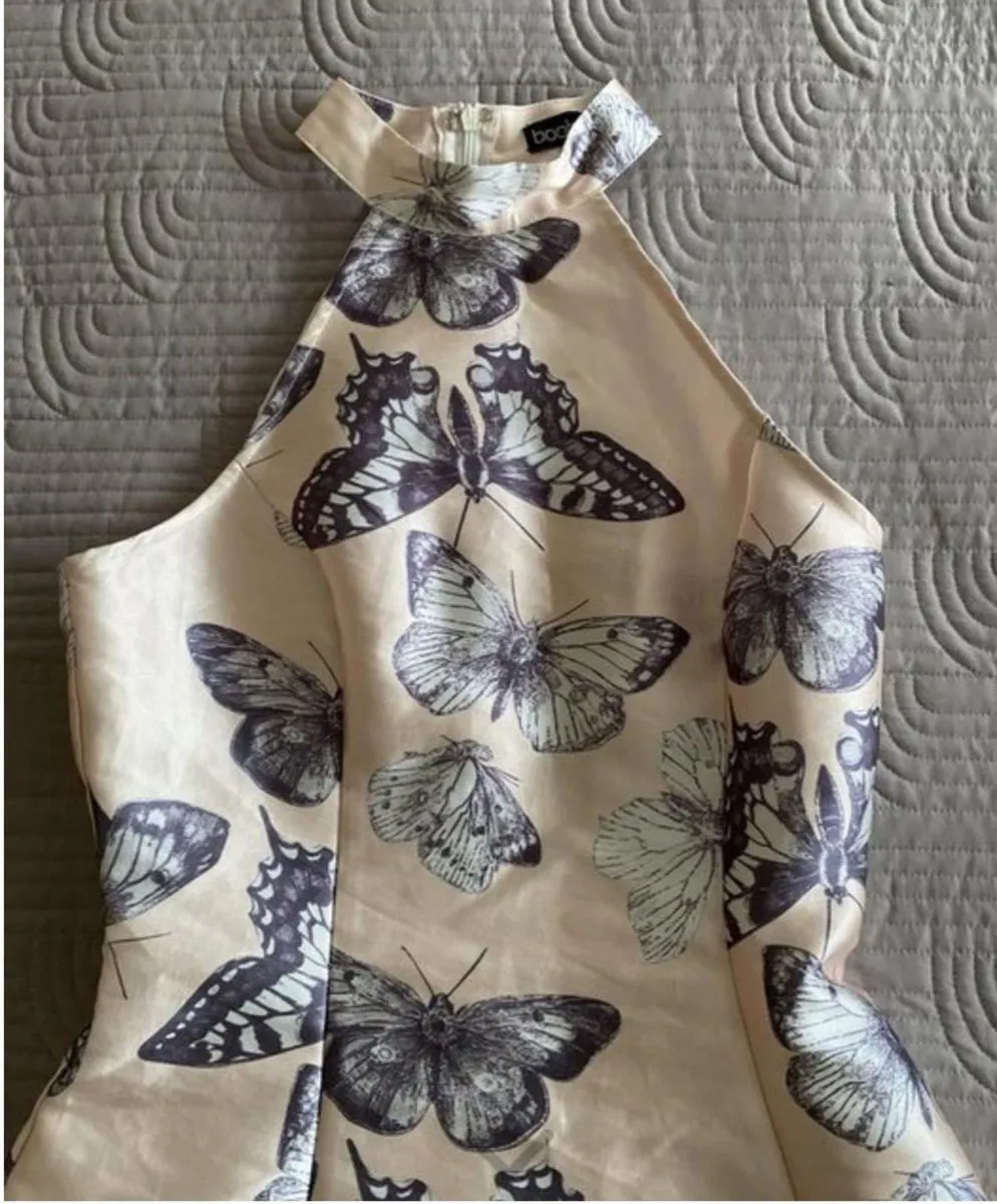 Dress - BooHoo - Size 8 - Image 2