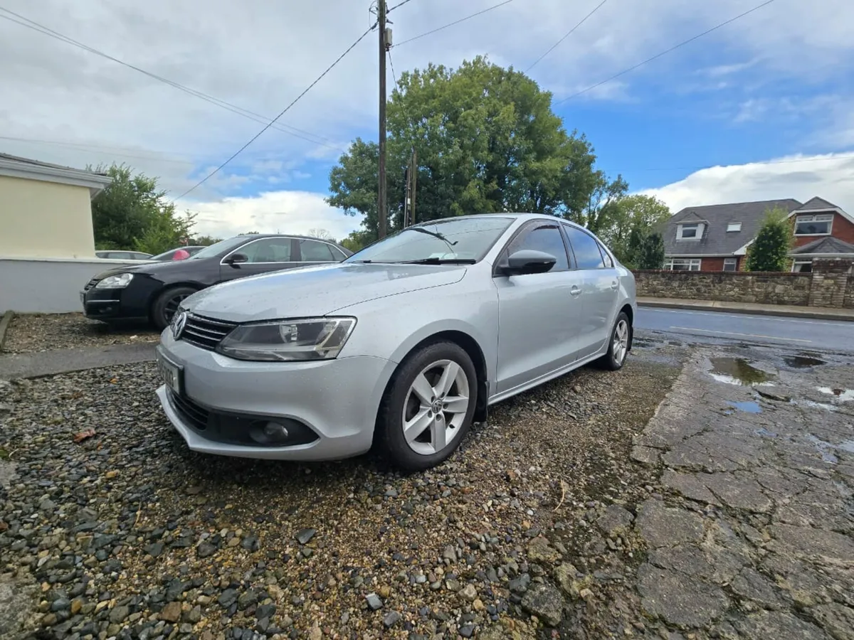 Volkswagen Jetta,  Golf, Passat - Image 2