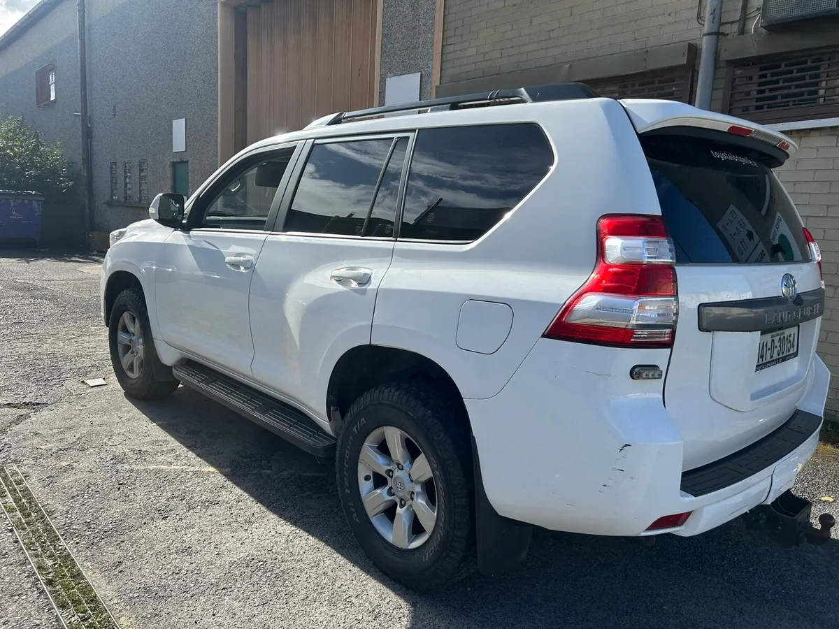 Toyota Landcruiser 3.0 LWB  Commercial 5 dr - Image 2