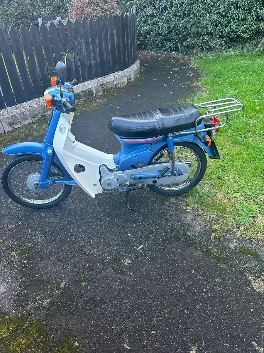 1988 Honda C90 Cub - Image 2