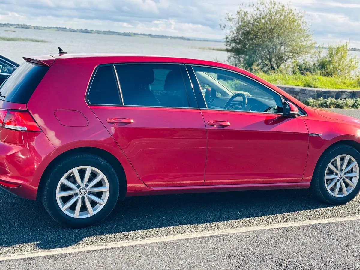 Golf 2015 .low mileage.1.2L . - Image 4