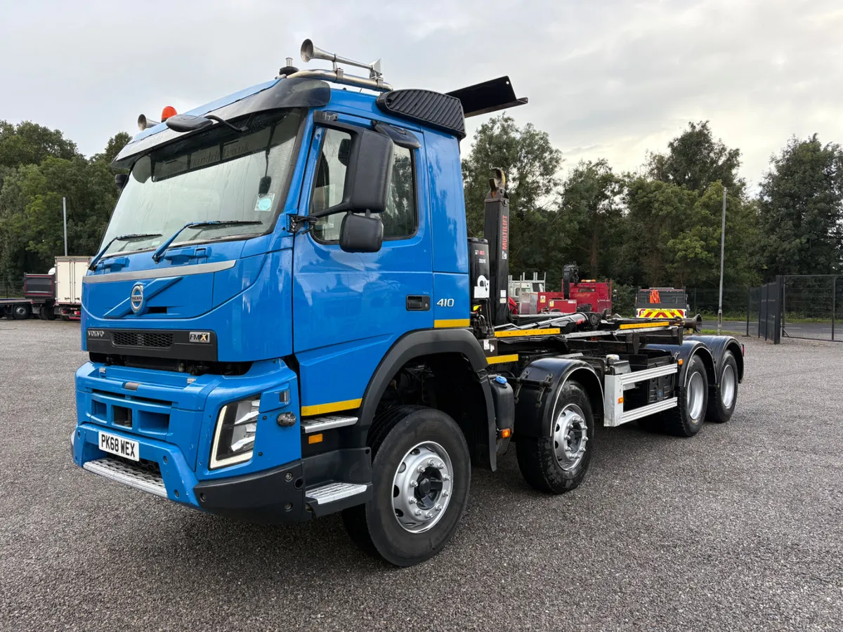 2019 Volvo FMX 410 Hookloader - Image 1
