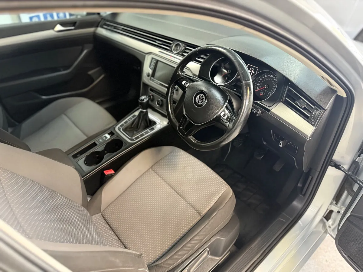 Volkswagen Passat 2016. 1.6TDI SE - Image 4