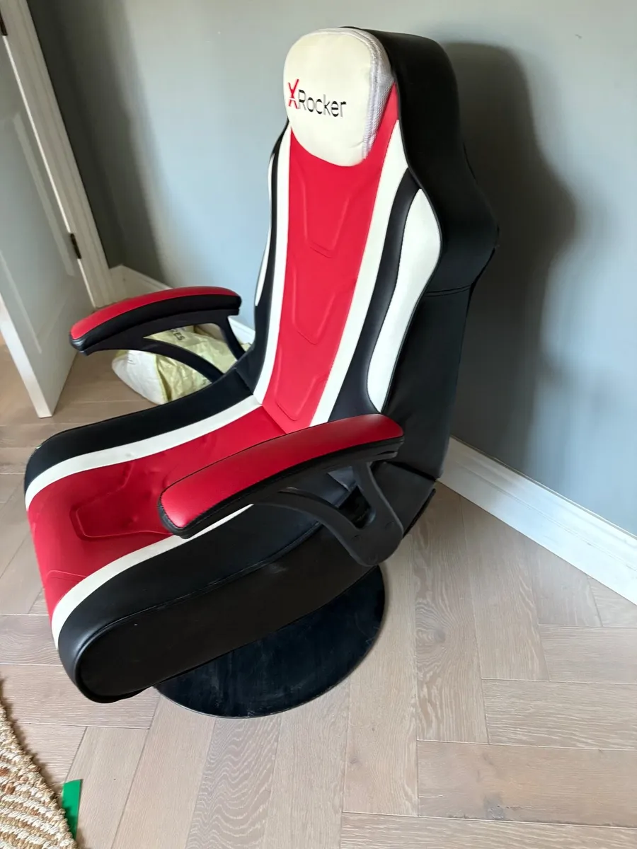 Gaming Chair - Image 2